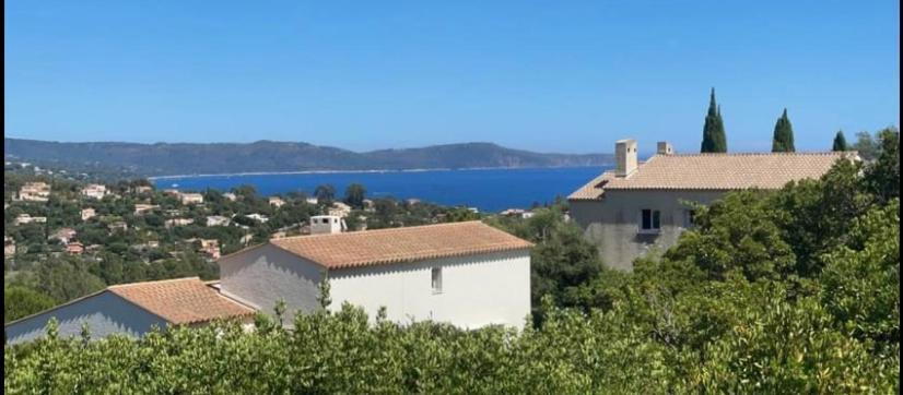 Villa Perla Saint-Tropez Cavalaire Sur Mer, 3-5 Chambres, Vue Mer, Piscine Chauffee Avril A Octobre Exteriör bild