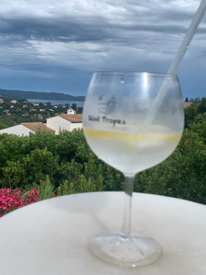 Villa Perla Saint-Tropez Cavalaire Sur Mer, 3-5 Chambres, Vue Mer, Piscine Chauffee Avril A Octobre Exteriör bild